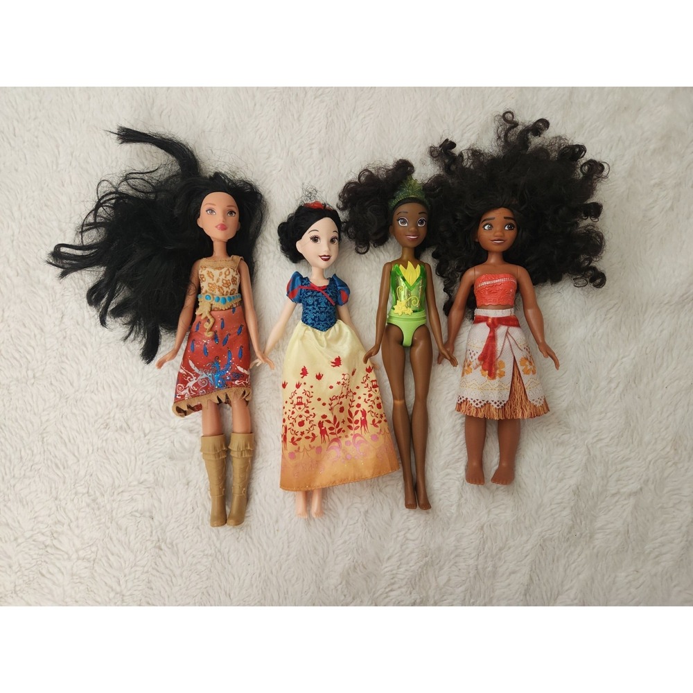 Lot of 4 Disney Princess Dolls Pocahontas Snow White Tiana Moana